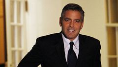 George Clooney i Brad Pitt. Obama odtajnil jmna host Blho domu